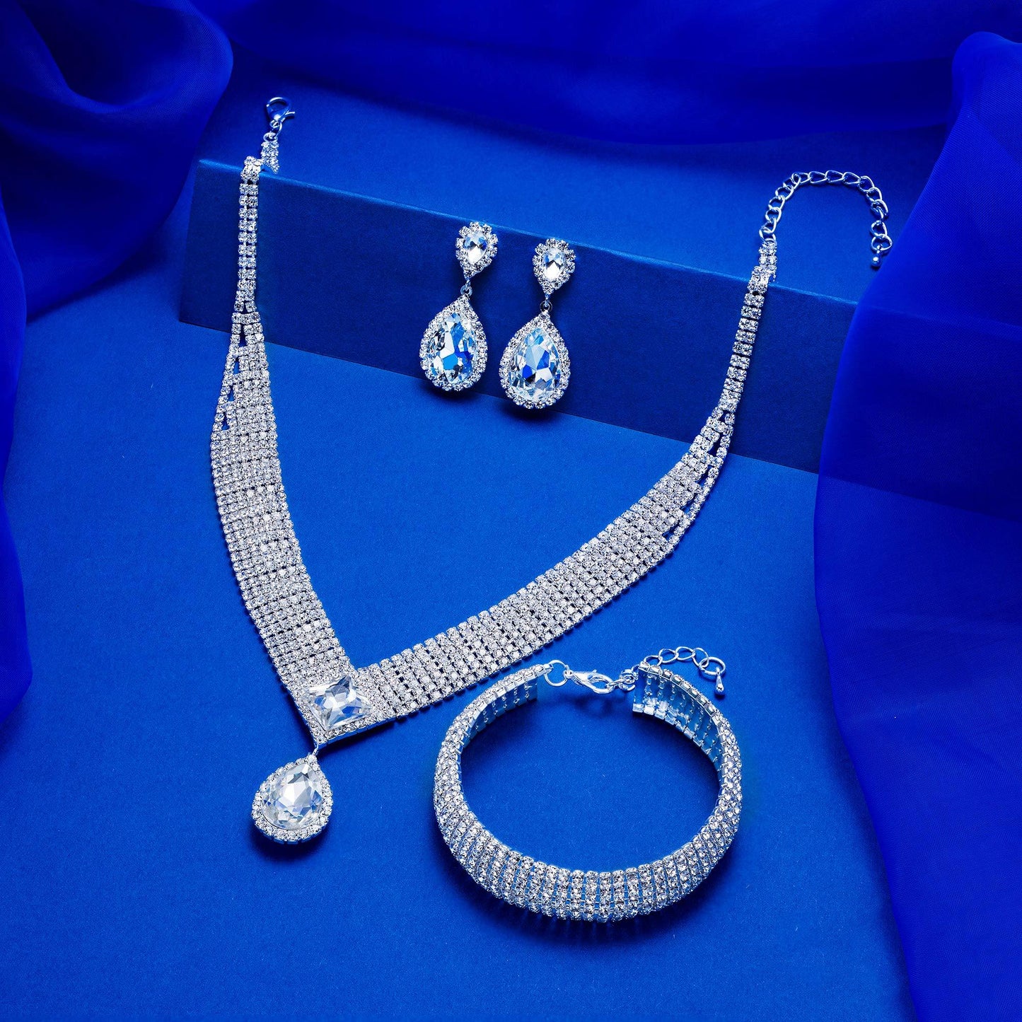 Tiara Necklace,Teardrop Earrings and Handbag for Wedding Party - Numba1Diva